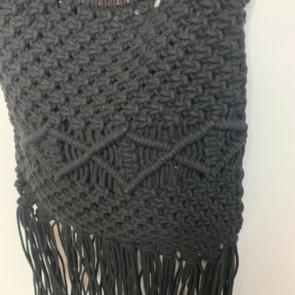 Danielle
Nicole Macrame Fringe Wood Handle Shoulder Purse - Picture 11 of 15